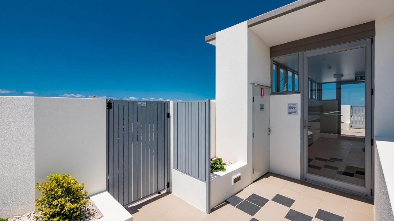 White Shells Apartamentos de lujo Marcoola Exterior foto